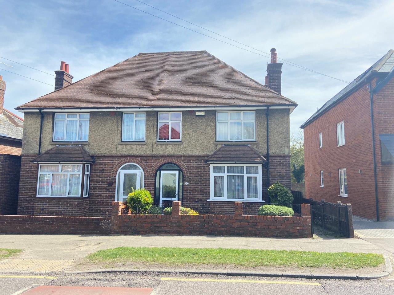 House Forty Acres Road in Canterbury