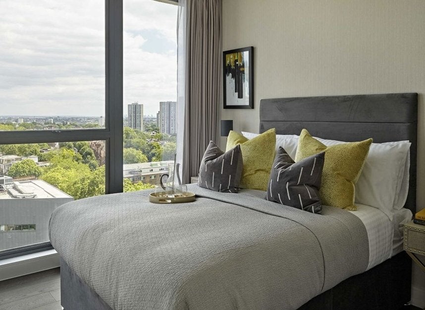 Flat Finchley Road in Greater London