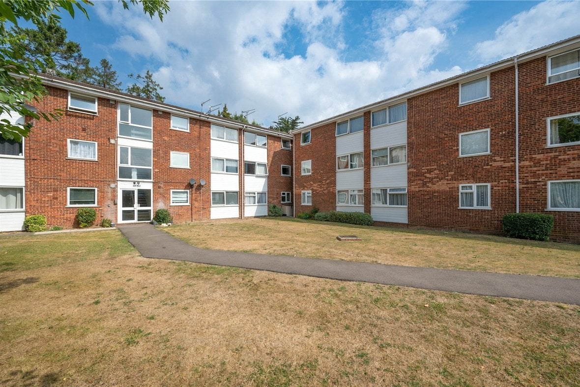 Flat Hatfield Road in St Albans