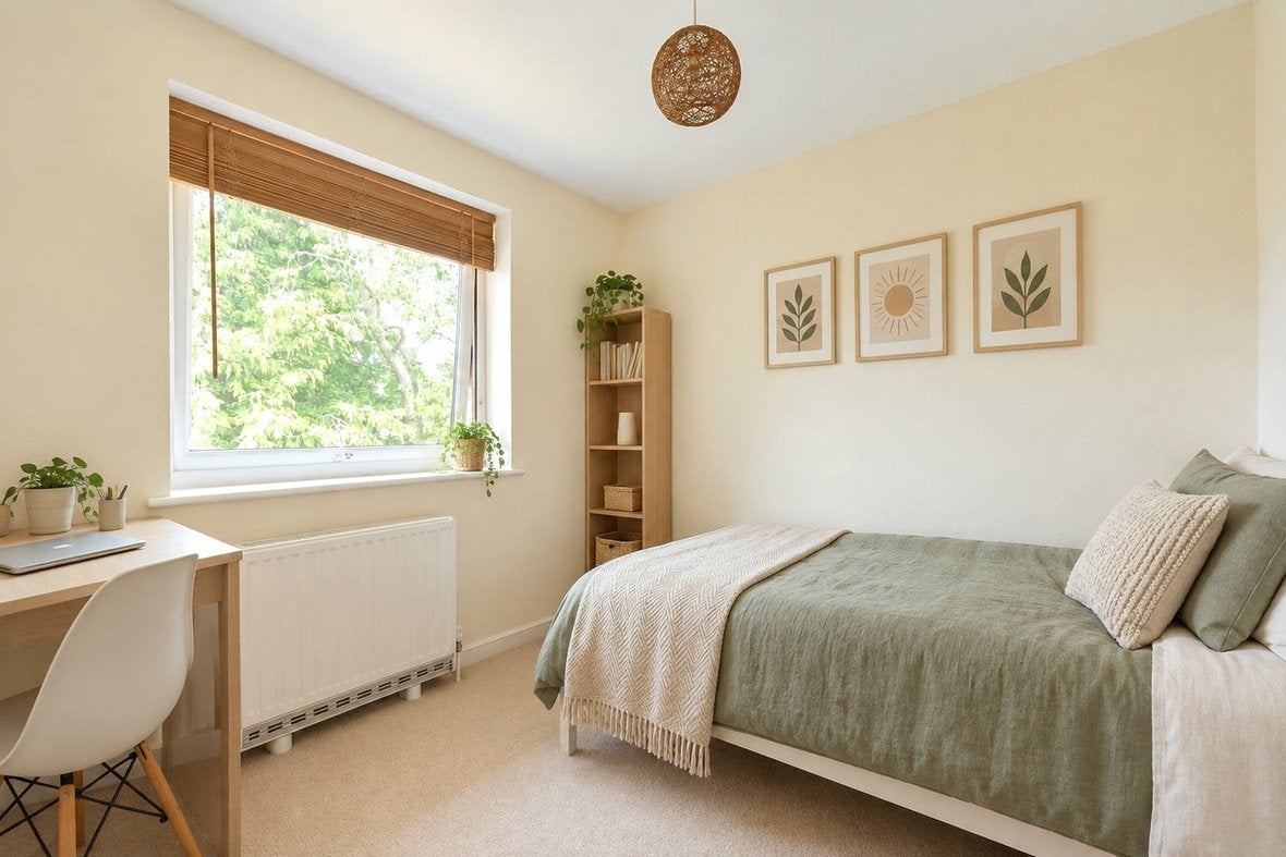 Flat Hatfield Road in St Albans