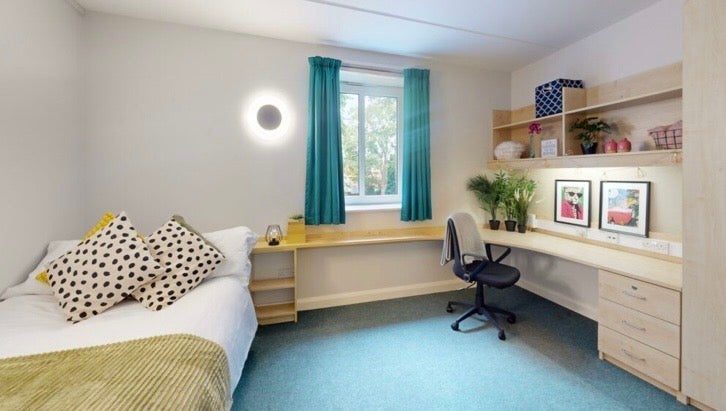 Room Turnpike Lane in Nottingham