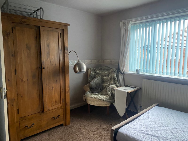 Room Townsville Avenue in North Tyneside