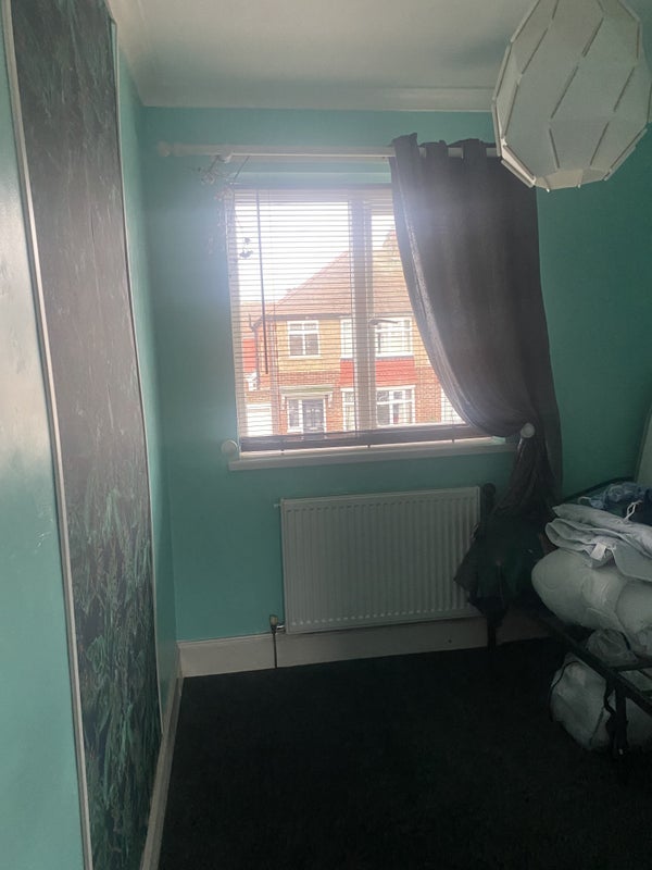 Room Townsville Avenue in North Tyneside