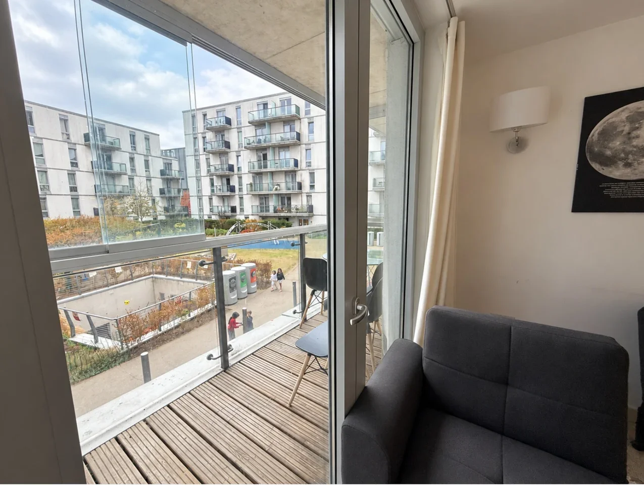 Flat Empire Way in Greater London