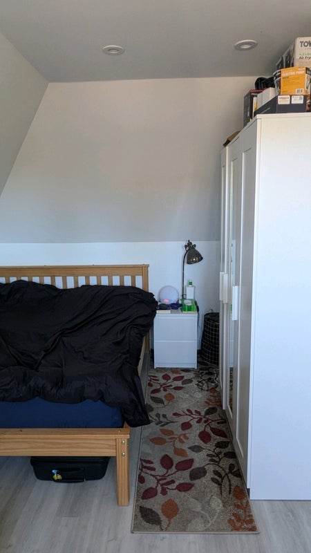 Room Middleton Drive in Greater London