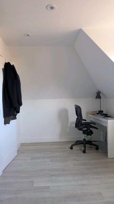 Room Middleton Drive in Greater London