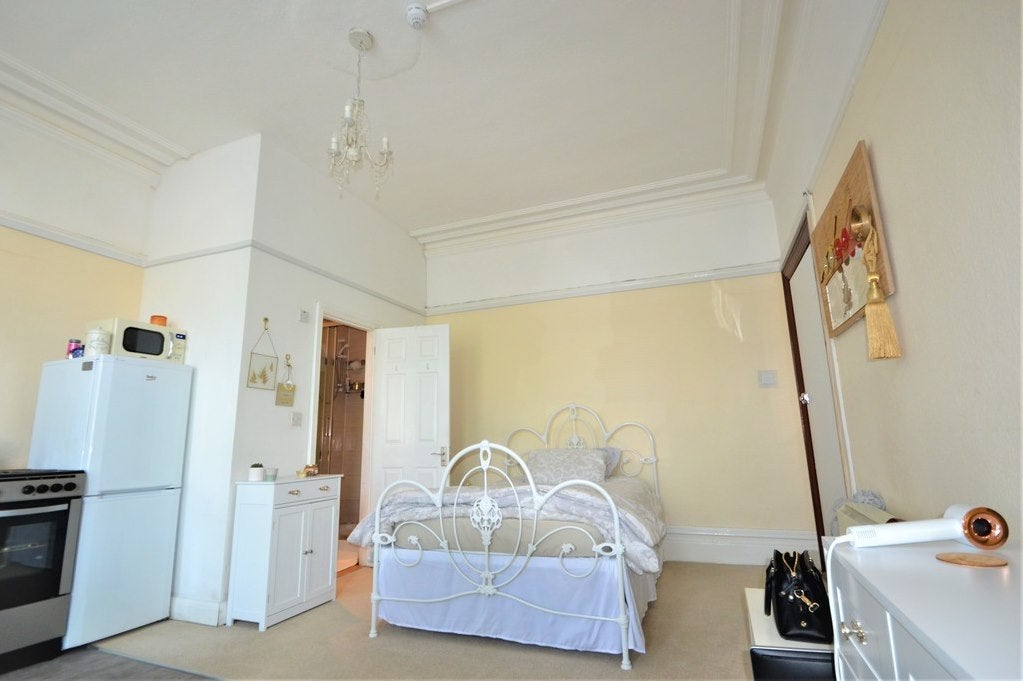 Room Parklands in Greater London