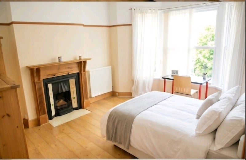 Room Marlborough Road in Cardiff