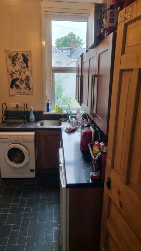 Room Marlborough Road in Cardiff
