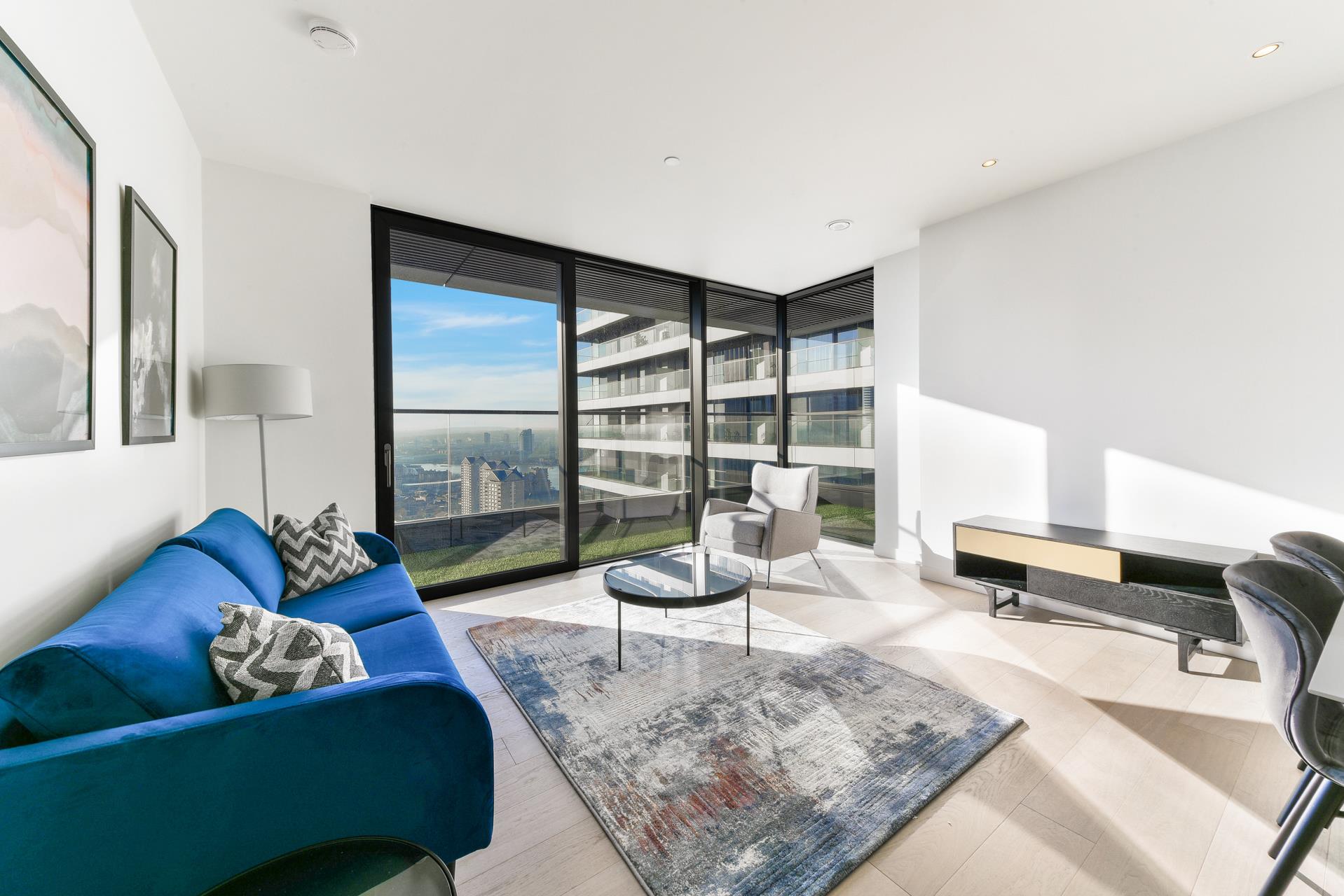 Flat Wards Place in Greater London