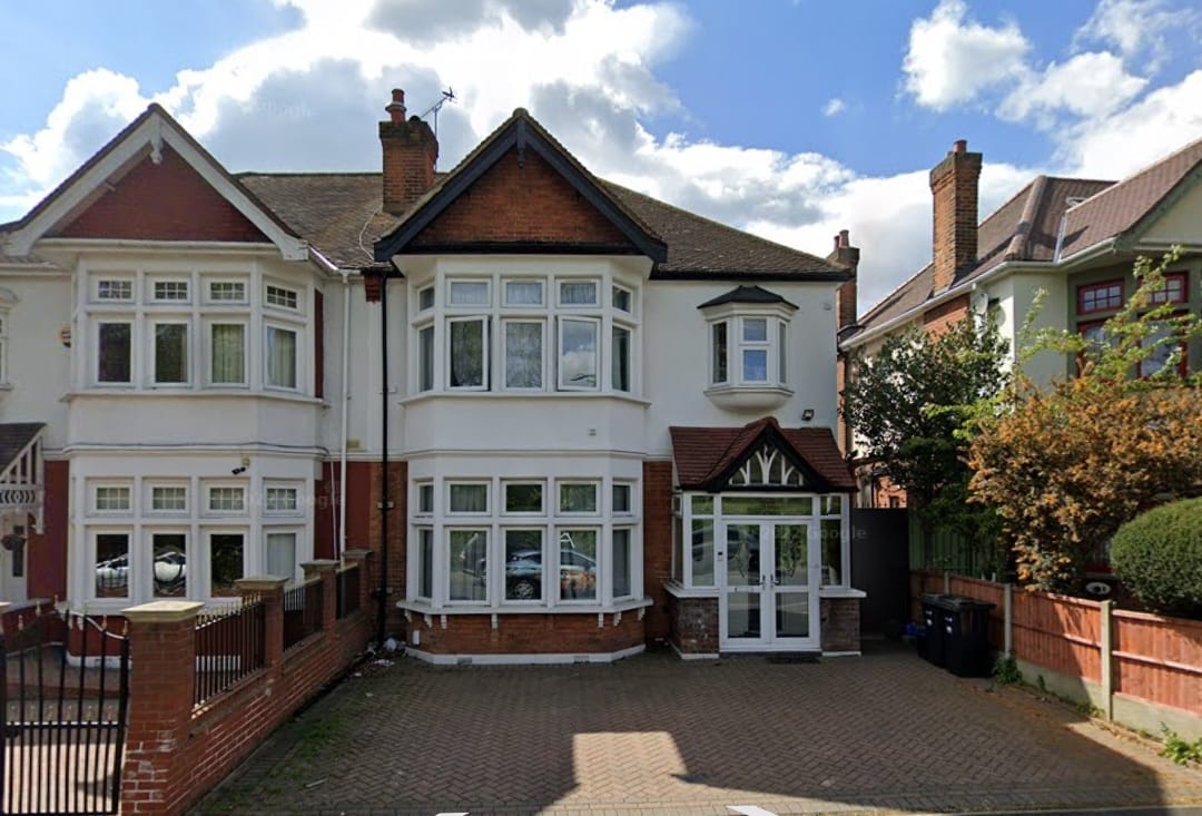 Flat Emerson Road in Greater London