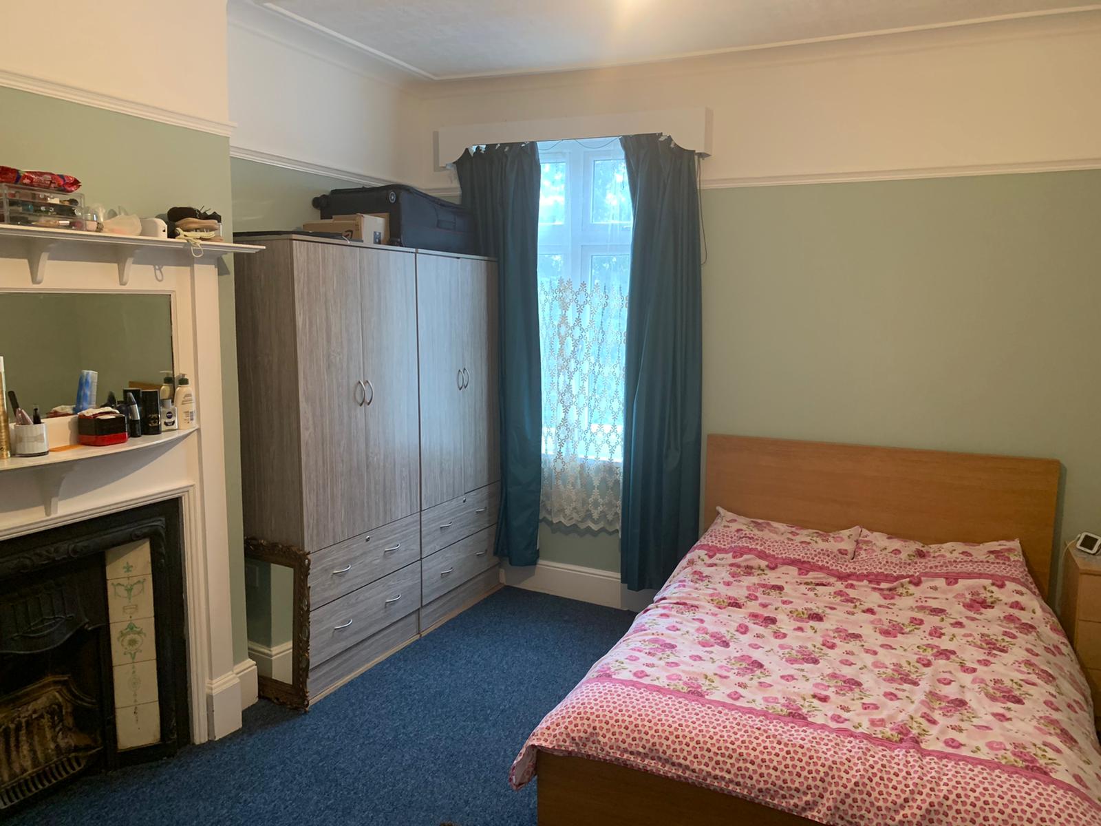 Flat Emerson Road in Greater London