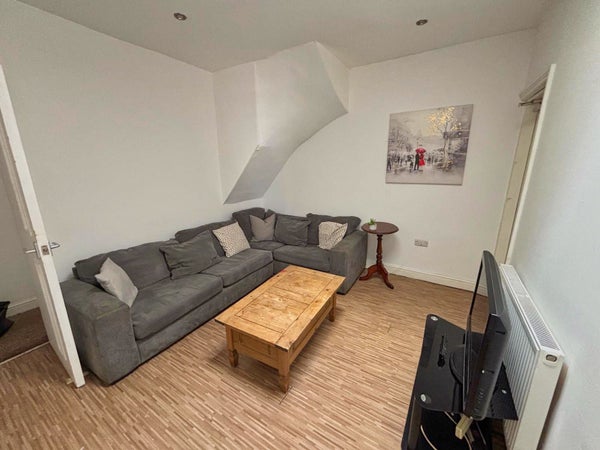 Flat Ecclesall Road in Sheffield