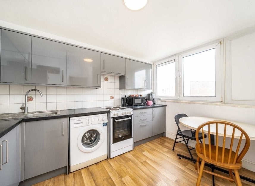 Flat Haverstock Road in Greater London