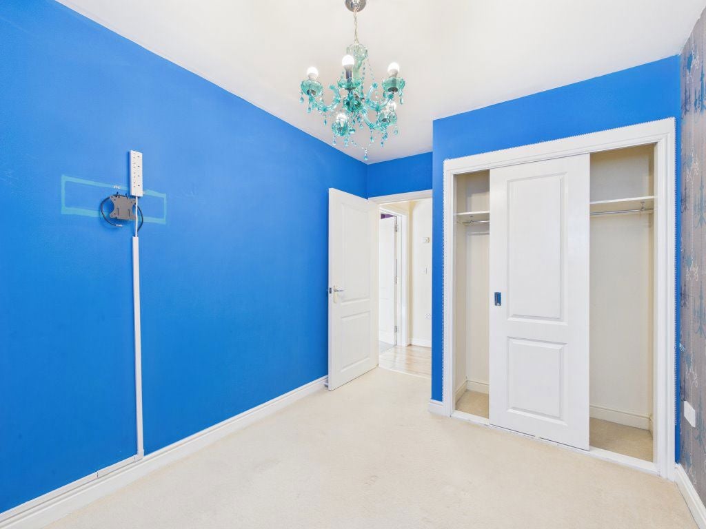 Flat South Terrace in Witham Town