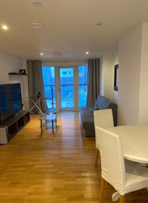 Room Mast Quay in Greater London