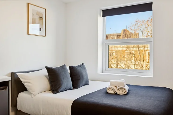 Flat Admiral Walk in City of Westminster