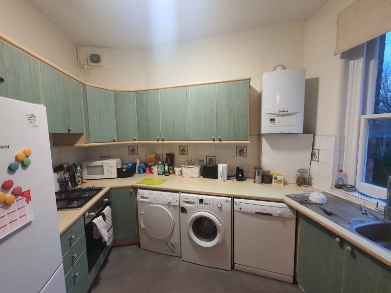 Room Lauderdale Road in City of Westminster