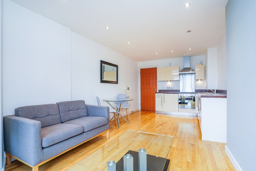 Flat Gotts Road in Leeds
