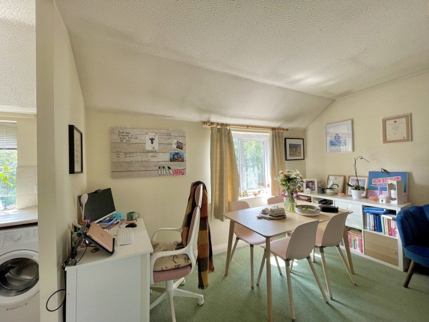 Flat Princess Alexandra Court in Exeter
