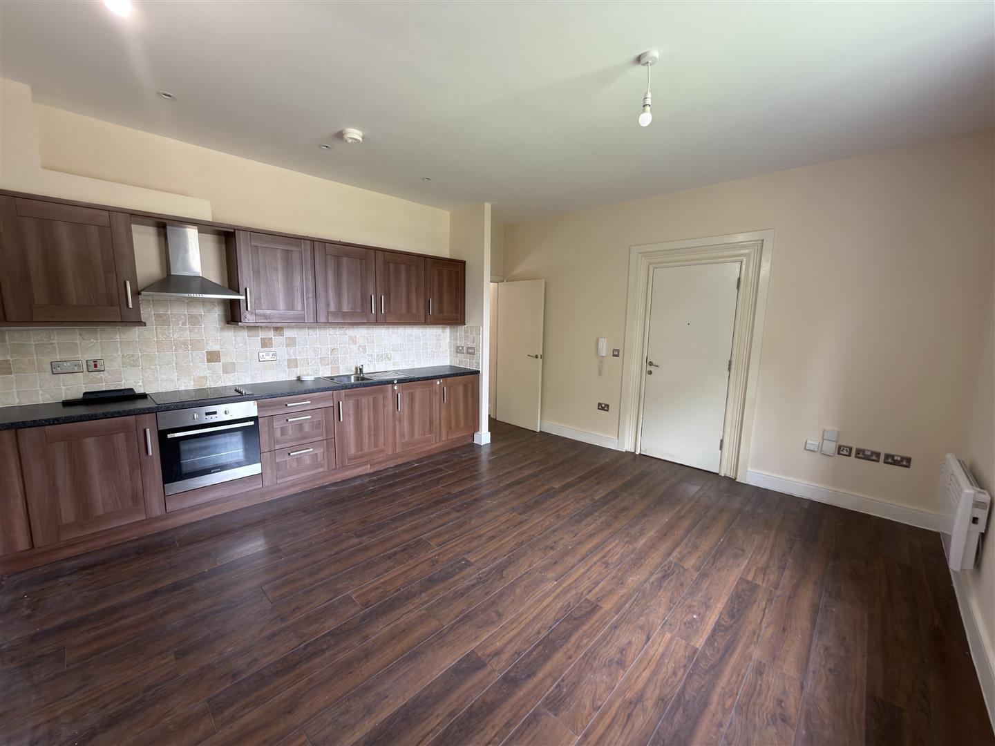 Flat Crawshaw Road in Leeds