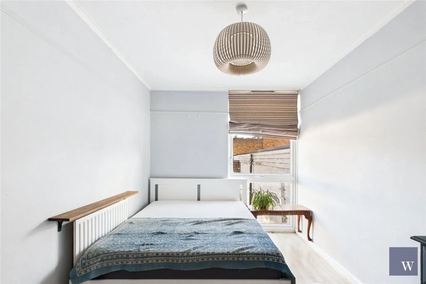 Room Cherry Laurel Walk in Greater London