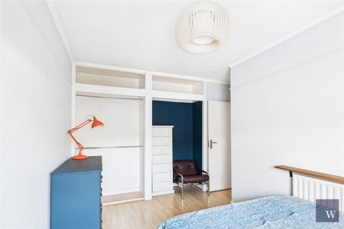 Room Cherry Laurel Walk in Greater London