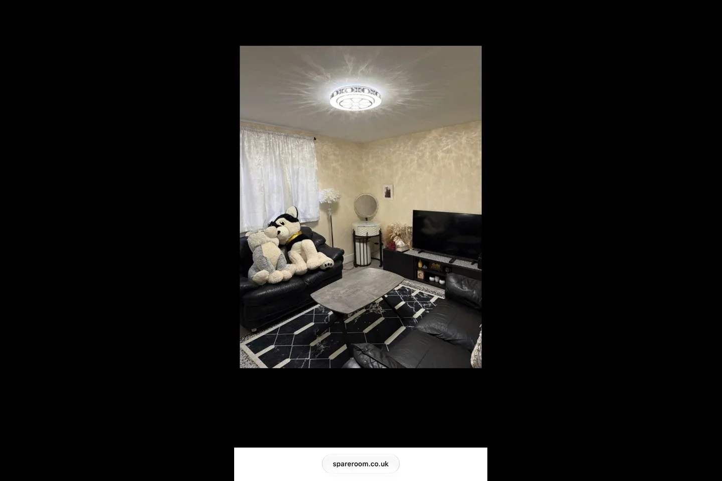 Room Yeats Close in Greater London