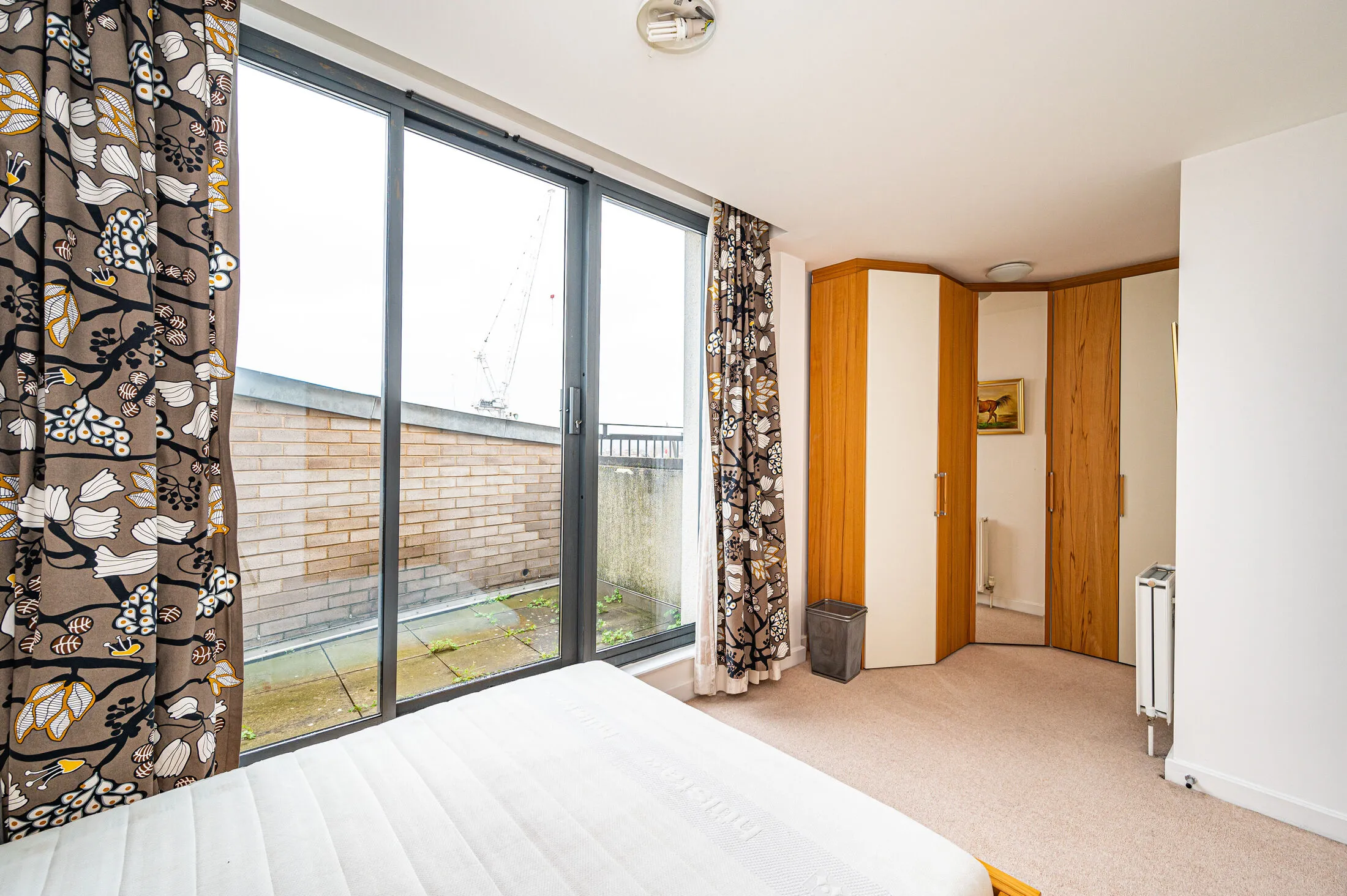 Flat Augustus Street in Greater London