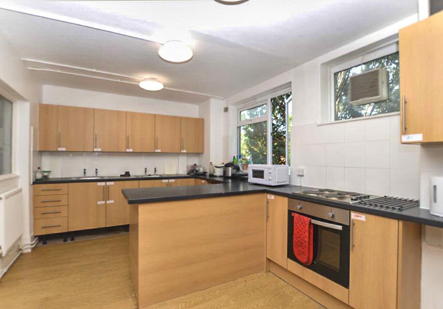 Room Redlands Road in Reading