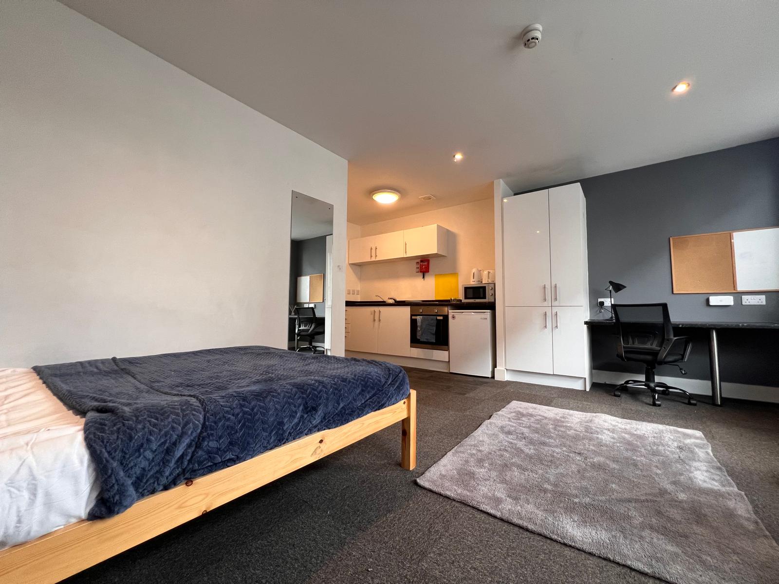 Room Goldsmith Street in Nottingham