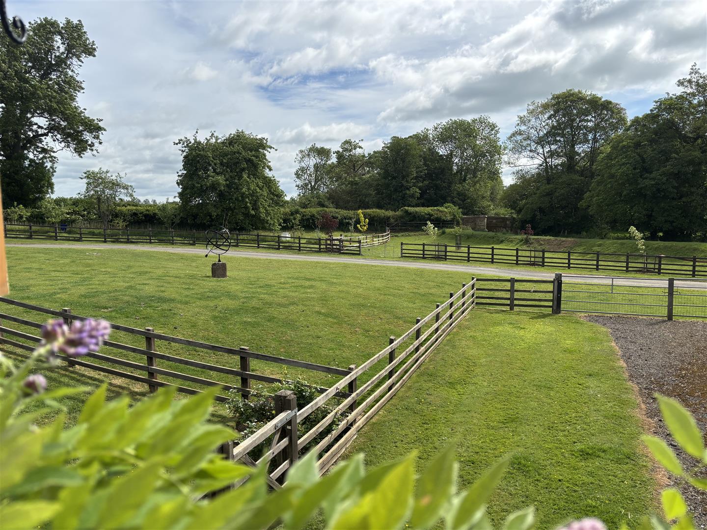 House Stubbs Road in Everdon