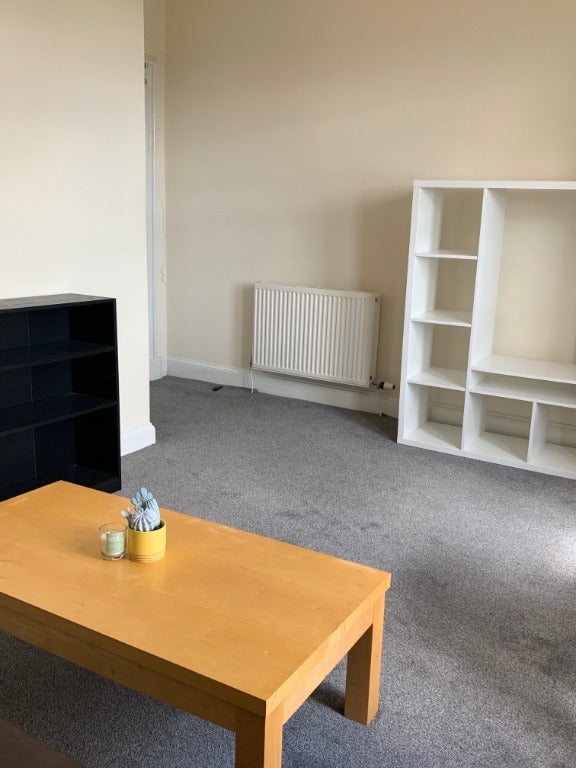 Flat Step Row in Dundee