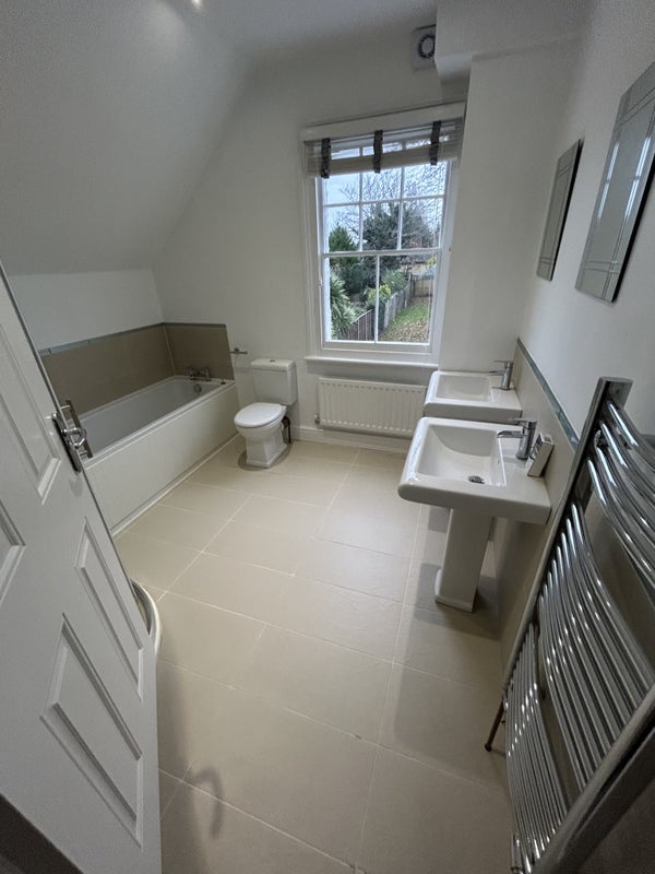 Room Wellington Road in Maidenhead