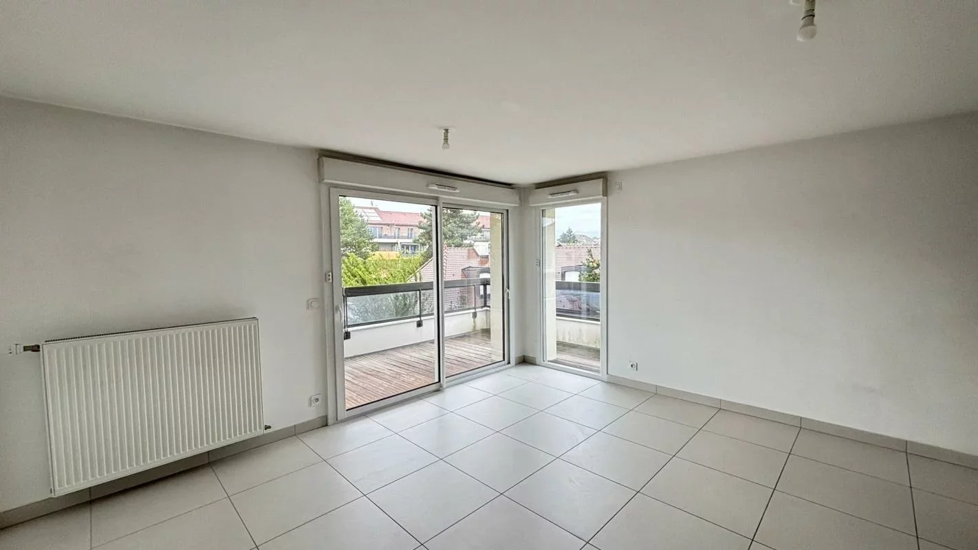 Flat Rue de la République in Ville-la-Grand