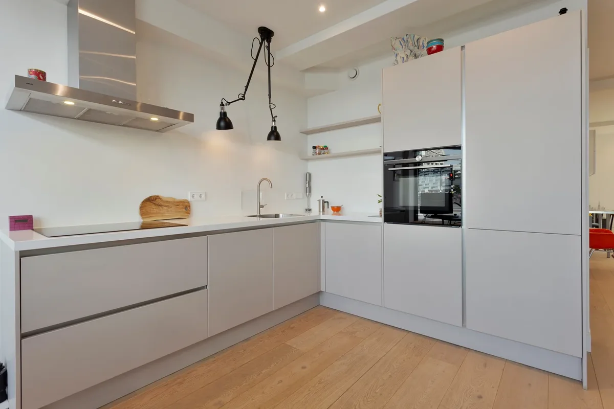 Appartement aan de Tasmanstraat in Amsterdam (1013 PW)
