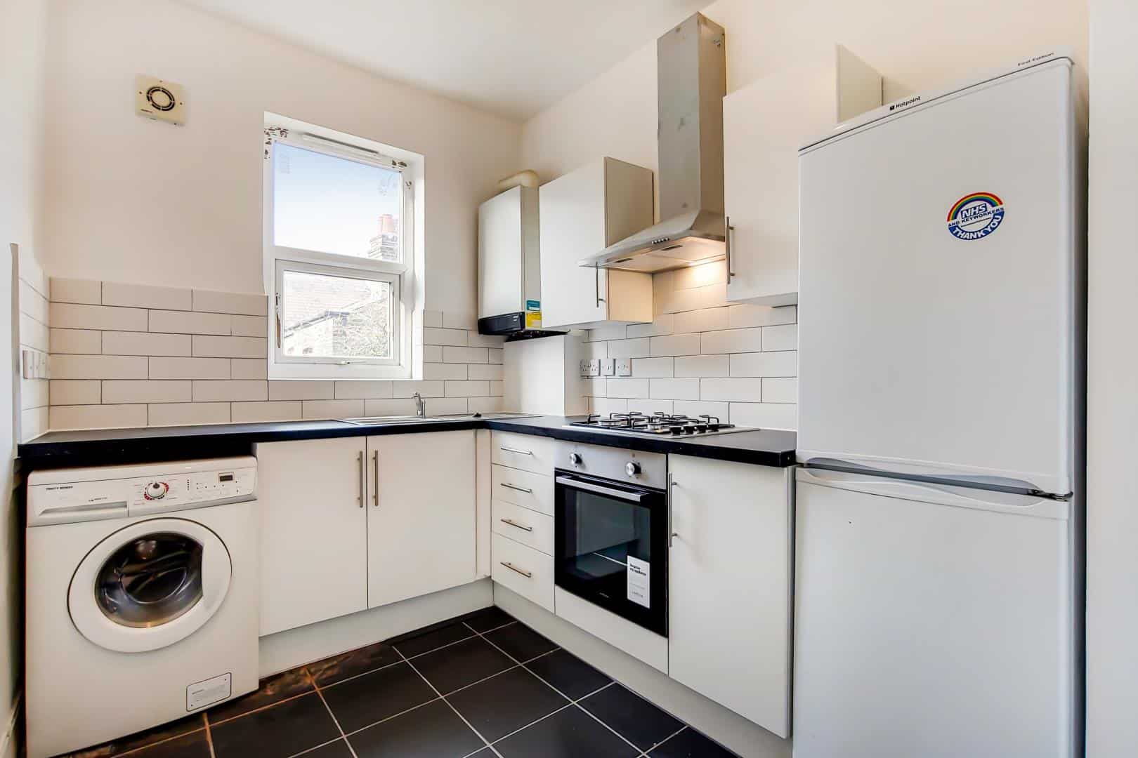 Flat Stapleton Road in Greater London