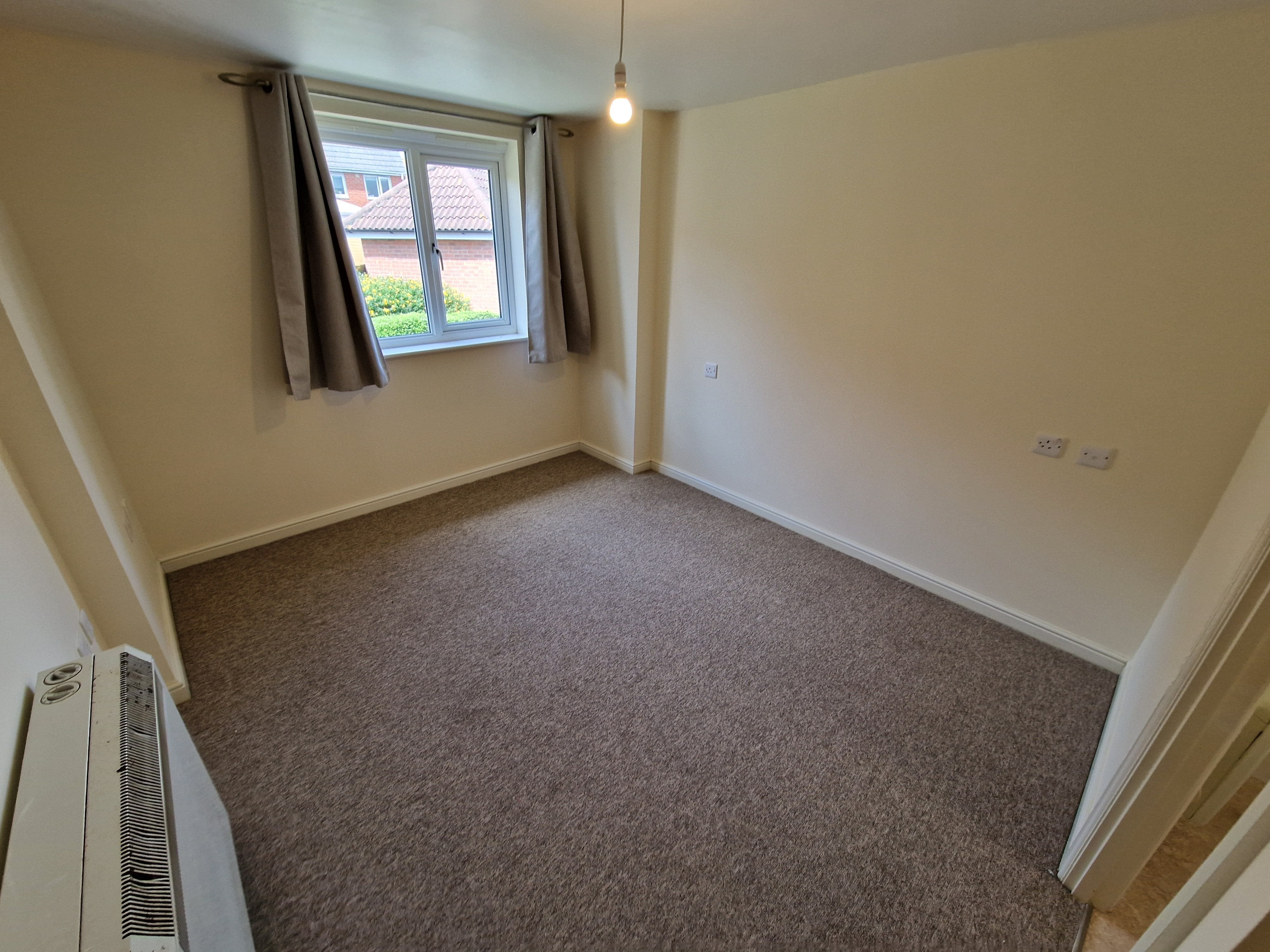 Flat Cavalier Close in Bridgwater