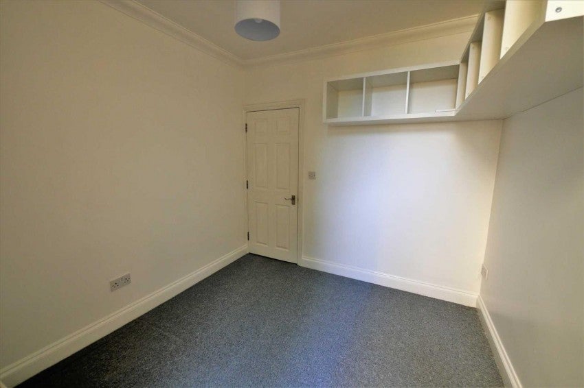 Flat Clifton Road in Worthing