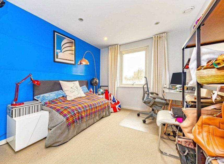Flat Loxford Gardens in Greater London