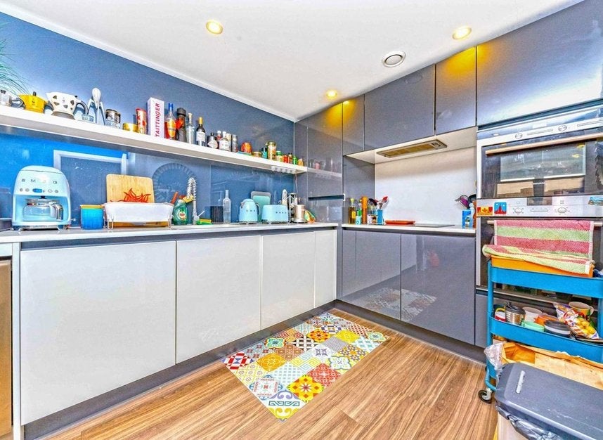 Flat Loxford Gardens in Greater London