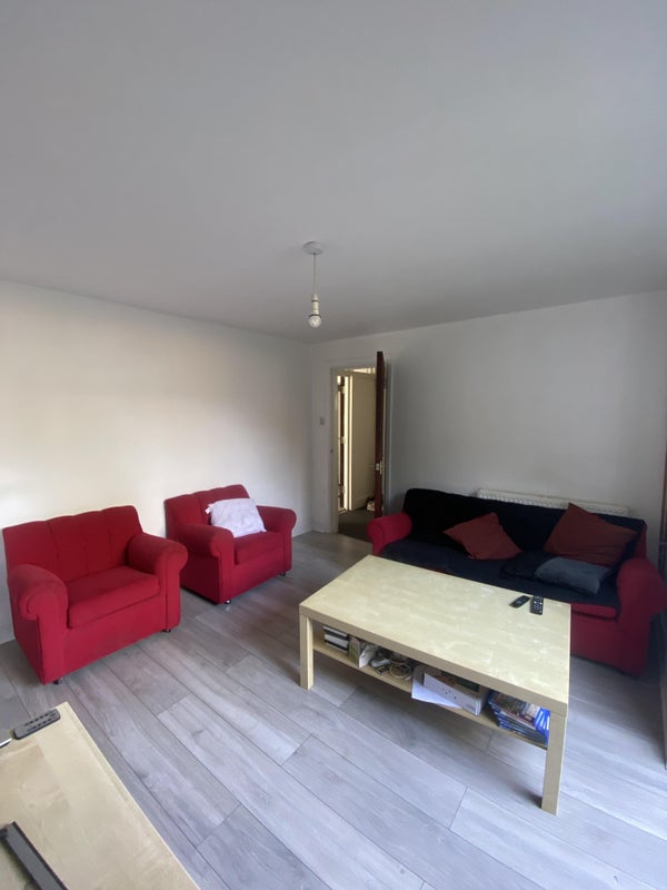 Room Chesterton Road in Greater London