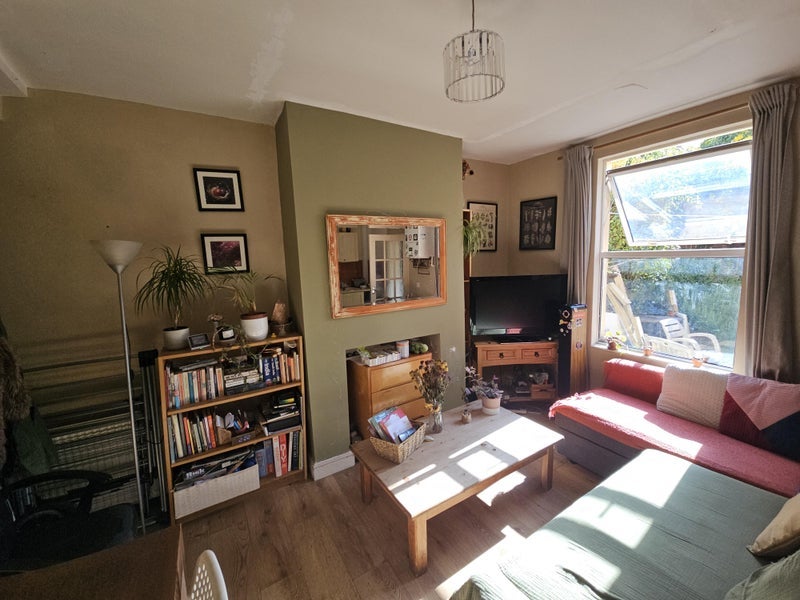Room Ashley Street in Bristol