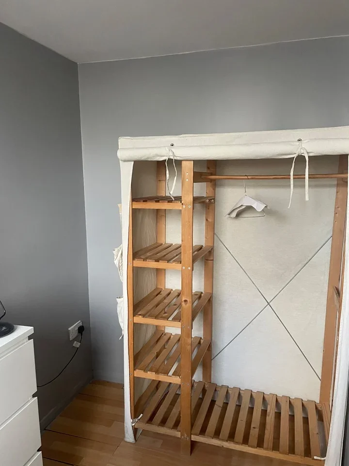 Room Major Close in Greater London