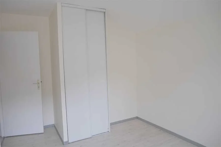 Flat Avenue Charles de Gaulle in Creissels