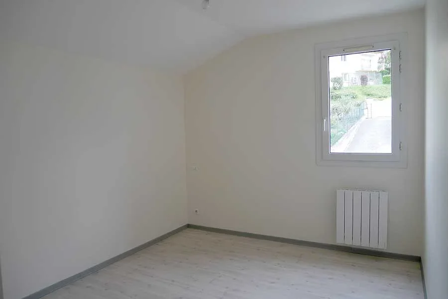 Flat Avenue Charles de Gaulle in Creissels