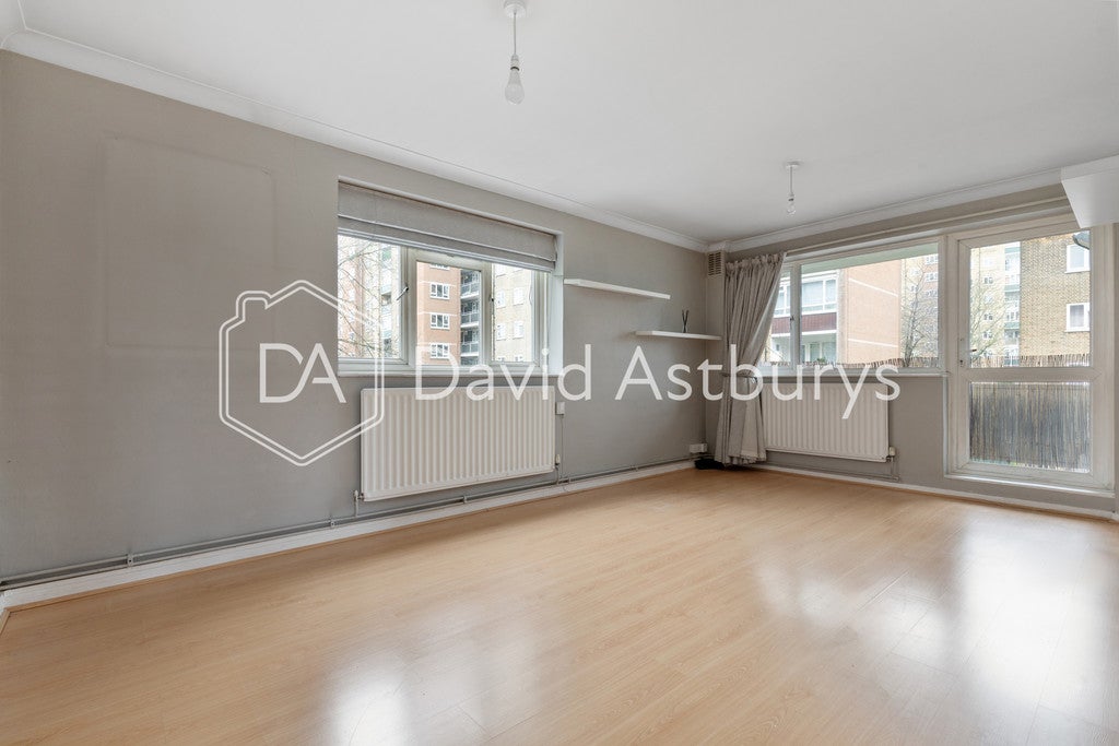 Flat Millgrove Street in Greater London