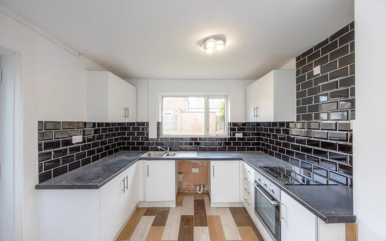 Flat Beeston Square in Royston