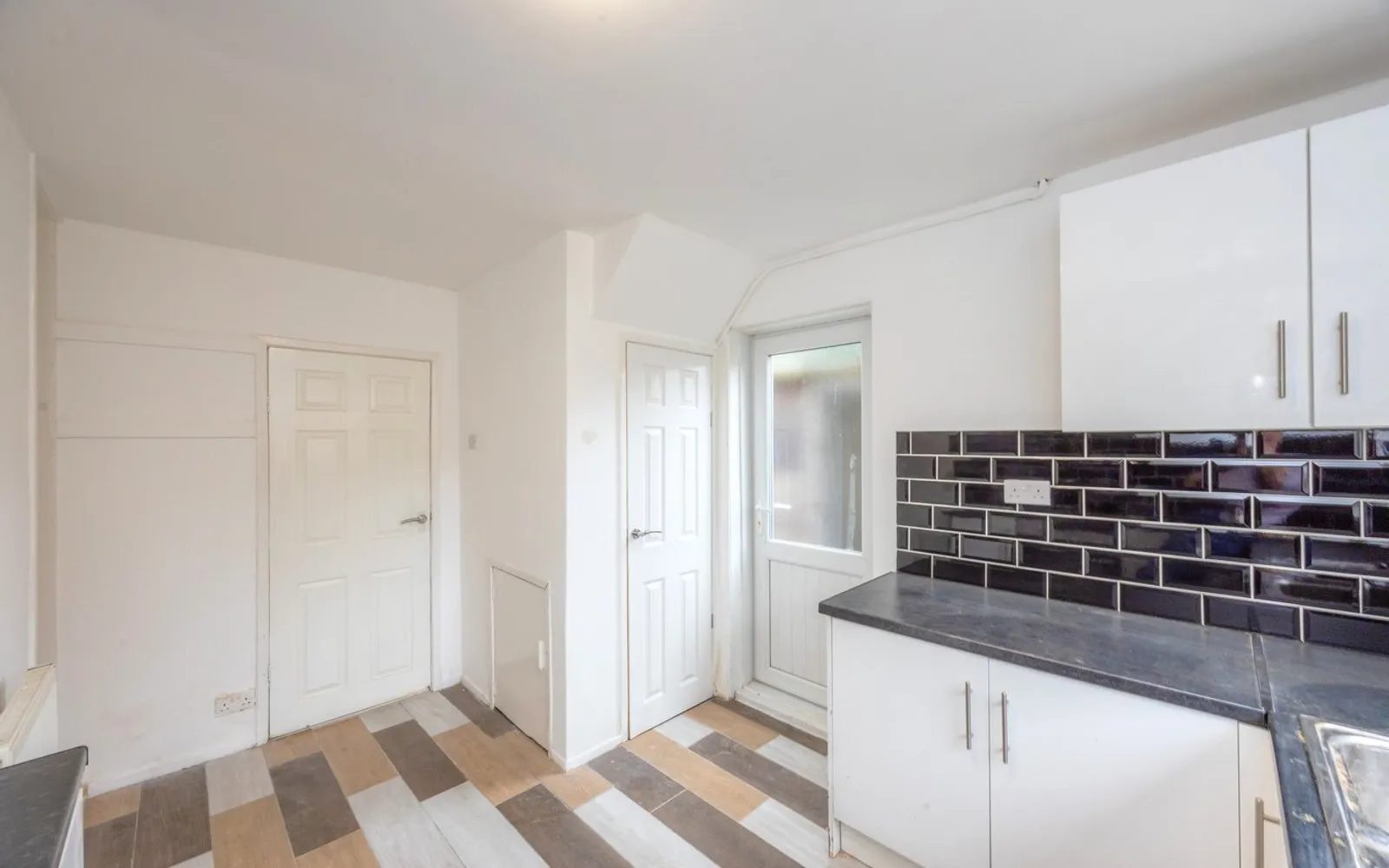 Flat Beeston Square in Royston