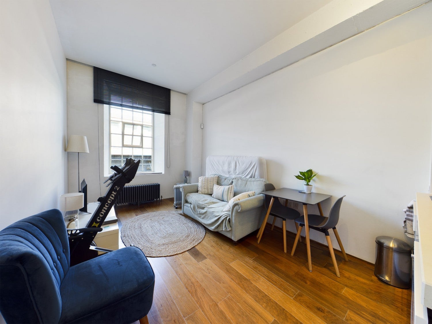 Flat Cremyll Street in Plymouth